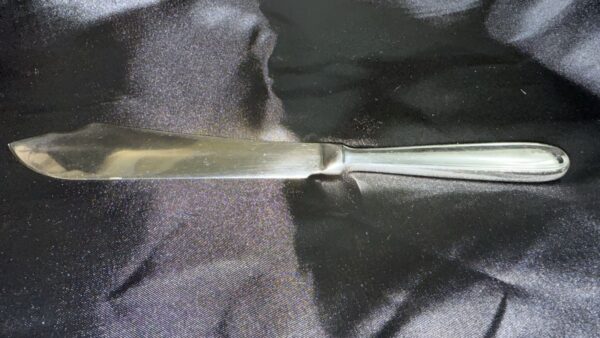 9E.- Cuchillo para Torta